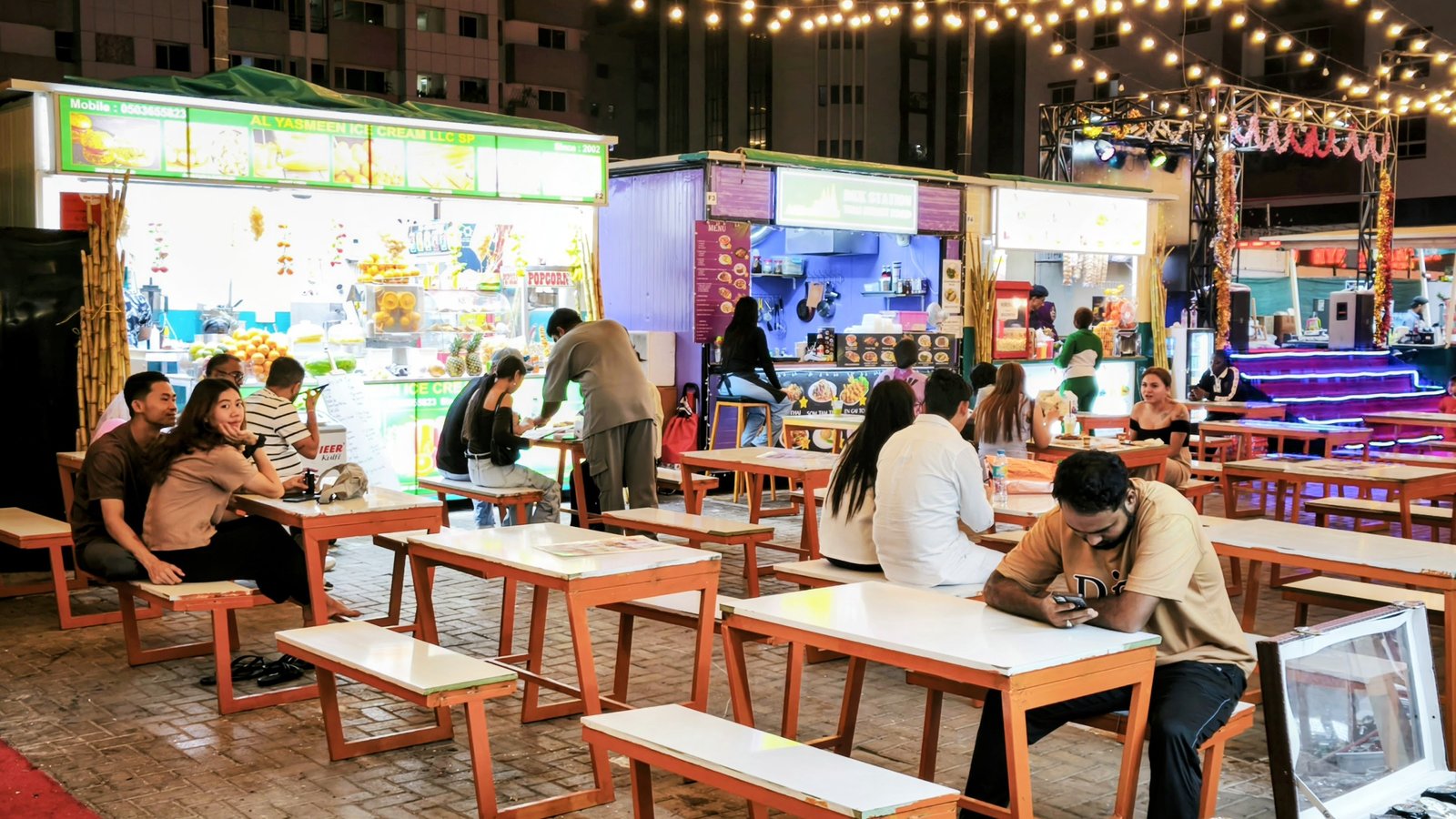 Al Rigga Night market